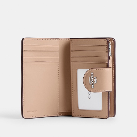 Medium Corner Zip Wallet In Signature Canvas - Picture 3 of 5